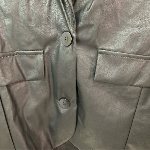 Boohoo Womens NWOT Faux Leather Blazer in Black Size 0 - Picture 3 of 6